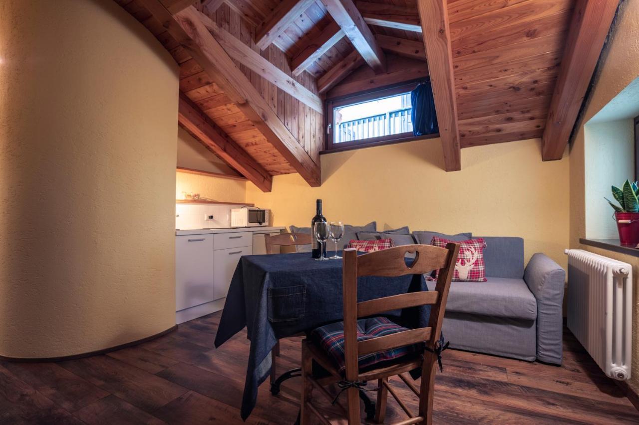 Rifugio Lilla Bed & Breakfast La Thuile Exterior photo