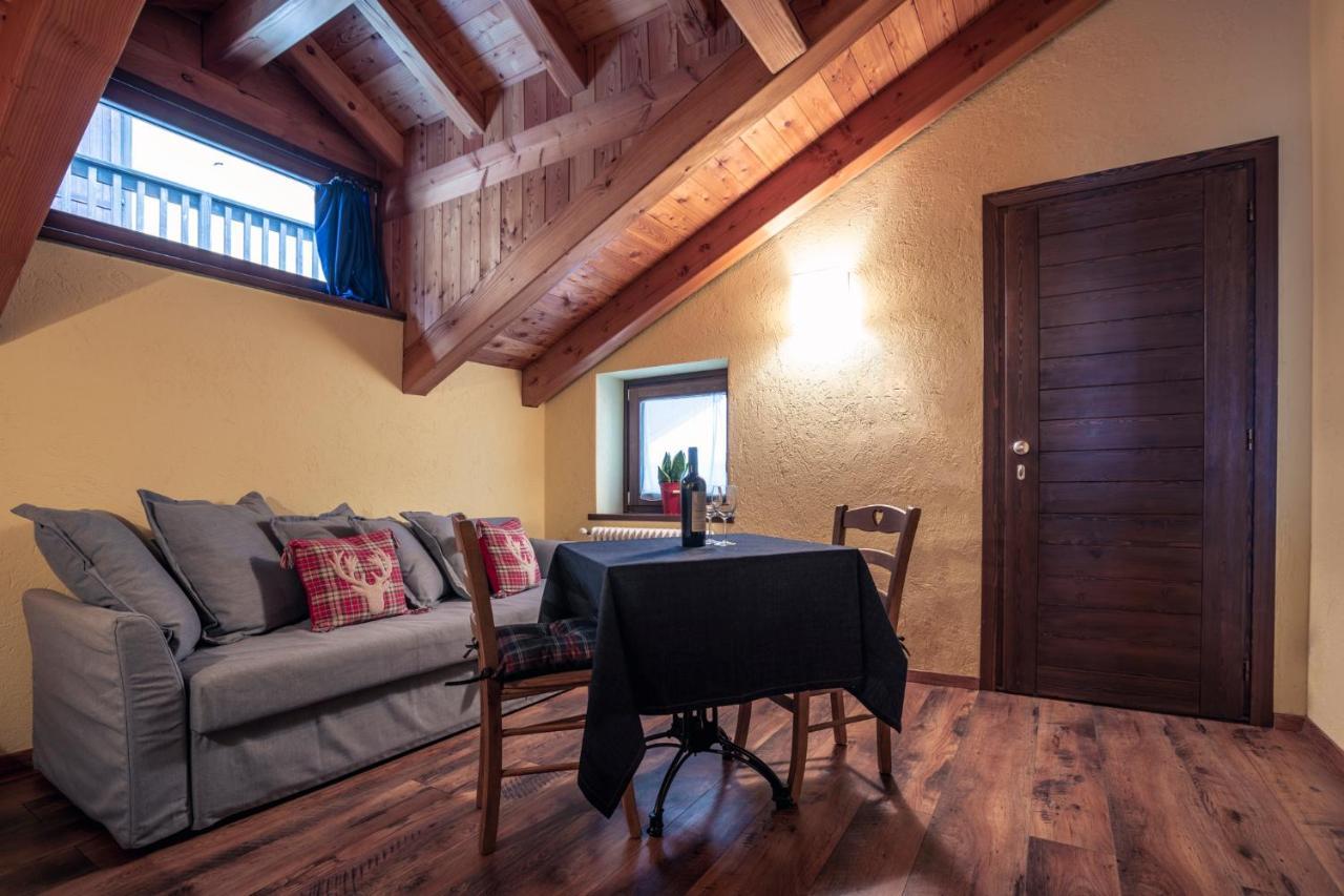 Rifugio Lilla Bed & Breakfast La Thuile Exterior photo