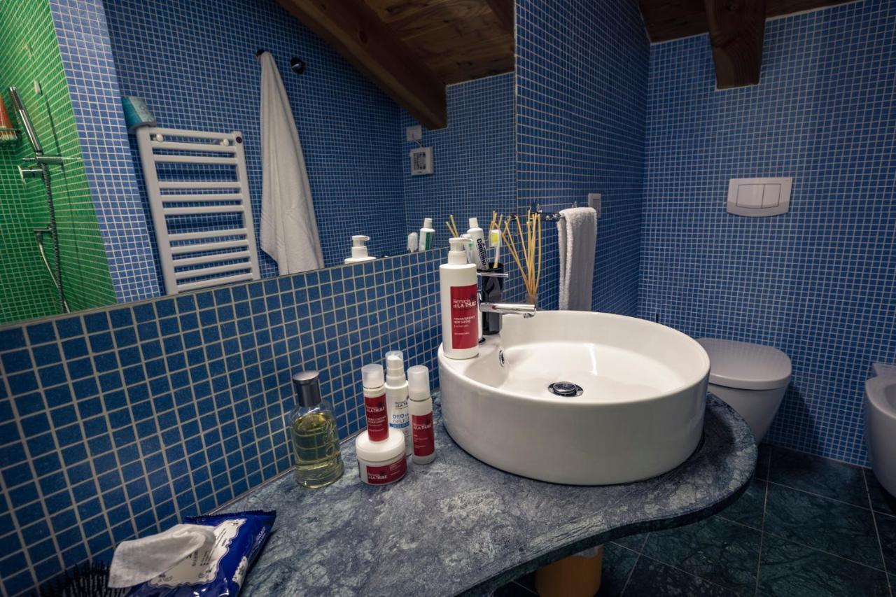 Rifugio Lilla Bed & Breakfast La Thuile Exterior photo
